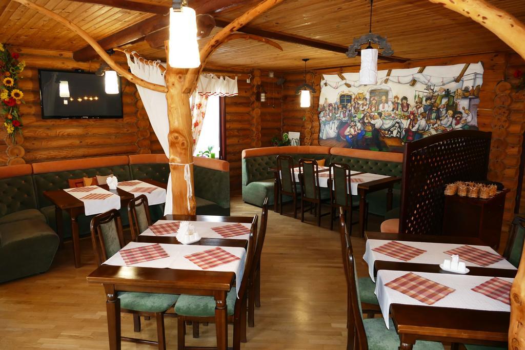 Комплекс Відпочинку Пампушка & Подушка Hotel Burlach'ya Balka Ngoại thất bức ảnh