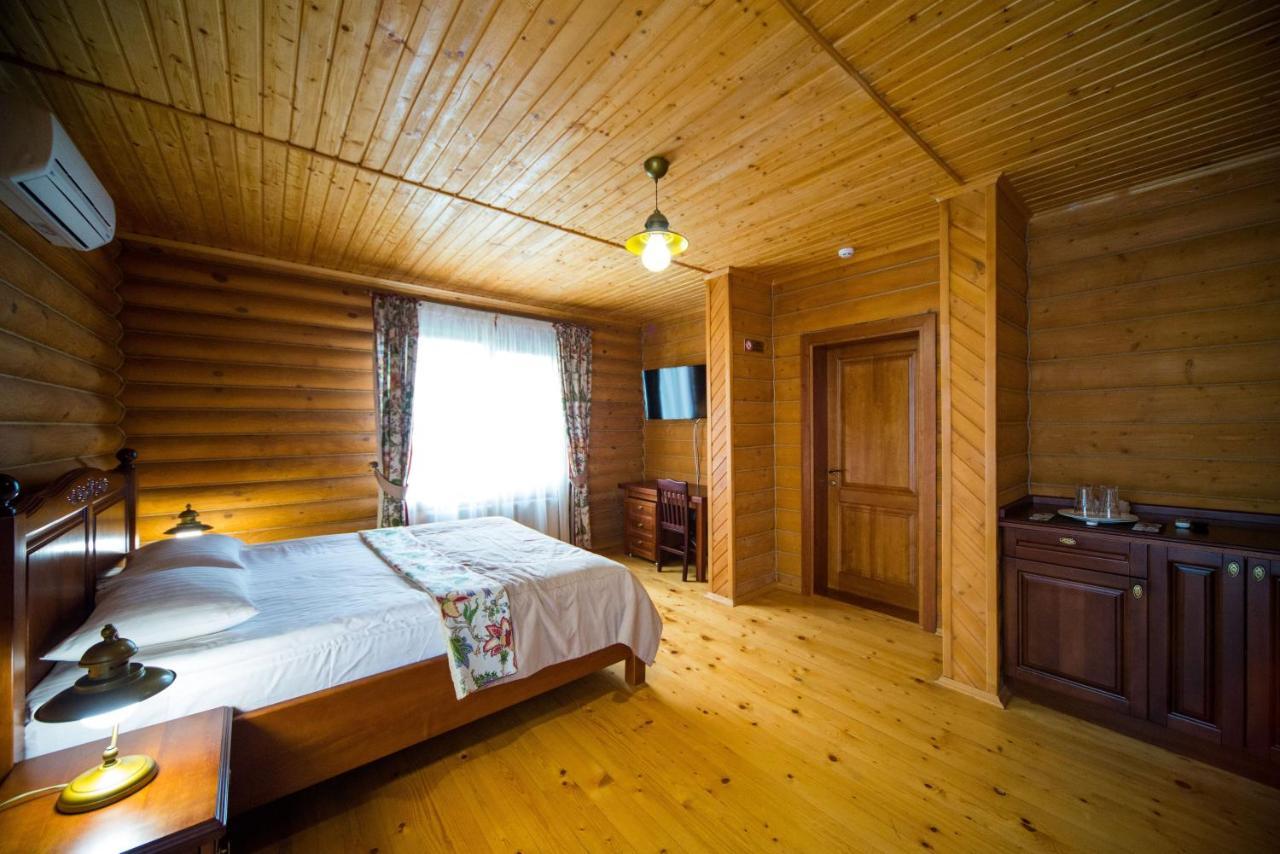 Комплекс Відпочинку Пампушка & Подушка Hotel Burlach'ya Balka Ngoại thất bức ảnh