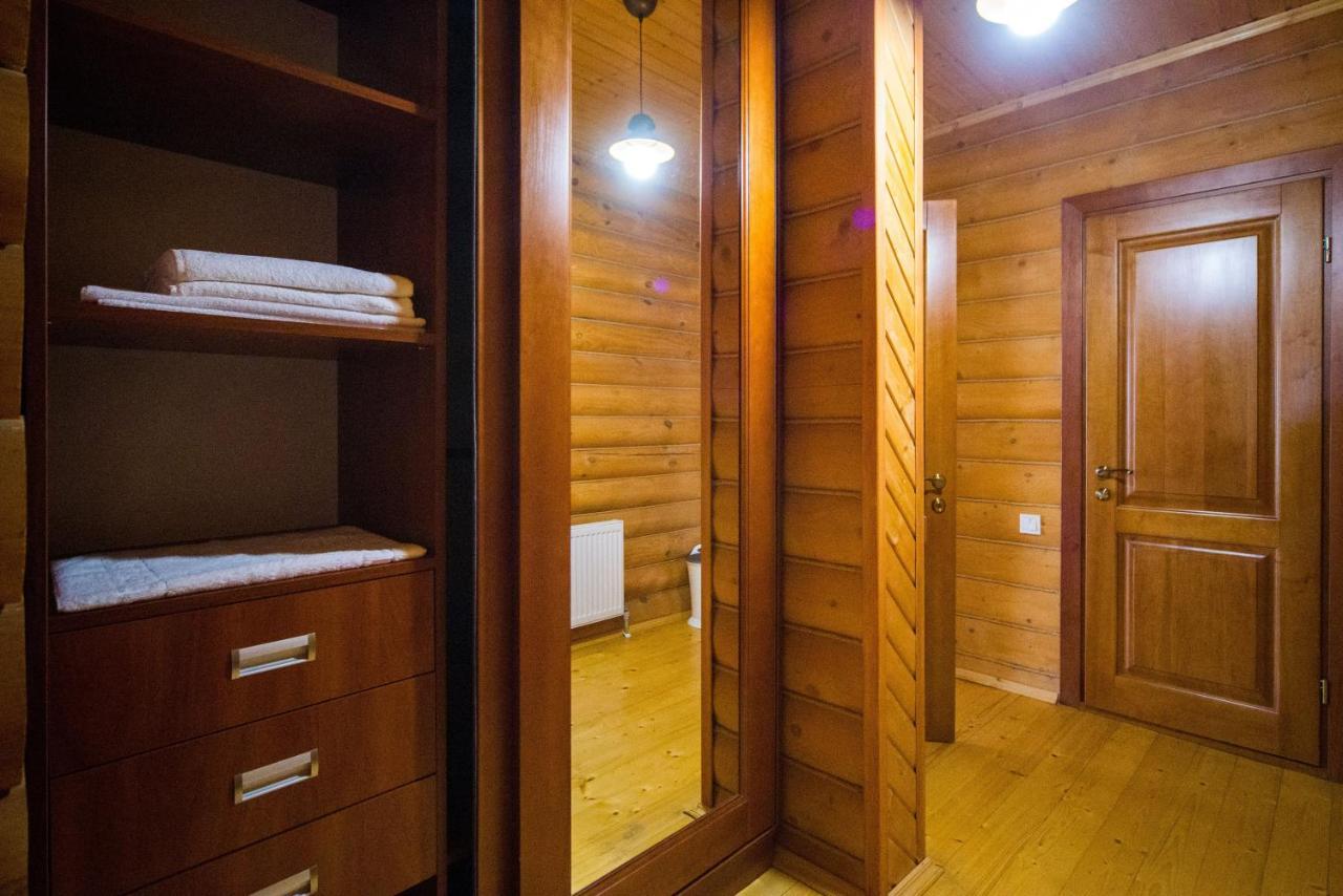 Комплекс Відпочинку Пампушка & Подушка Hotel Burlach'ya Balka Ngoại thất bức ảnh
